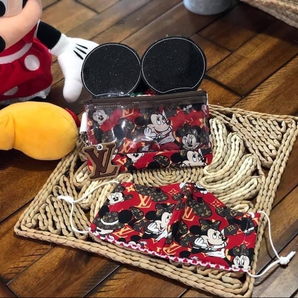 Disney Louis Vuitton mask & bag - Picture 1 of 1